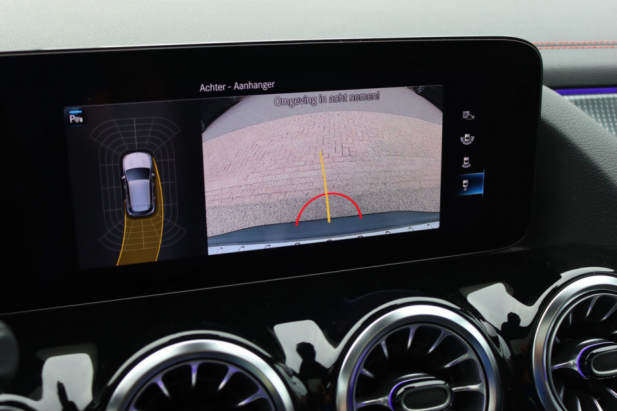 Mercedes-Benz EQA 250 Sport Edition 67 kWh | Panoramadak | Trekhaak | Widescreen | Keyless Go | Camera | Dodehoekassistent | Advanced Sound System |