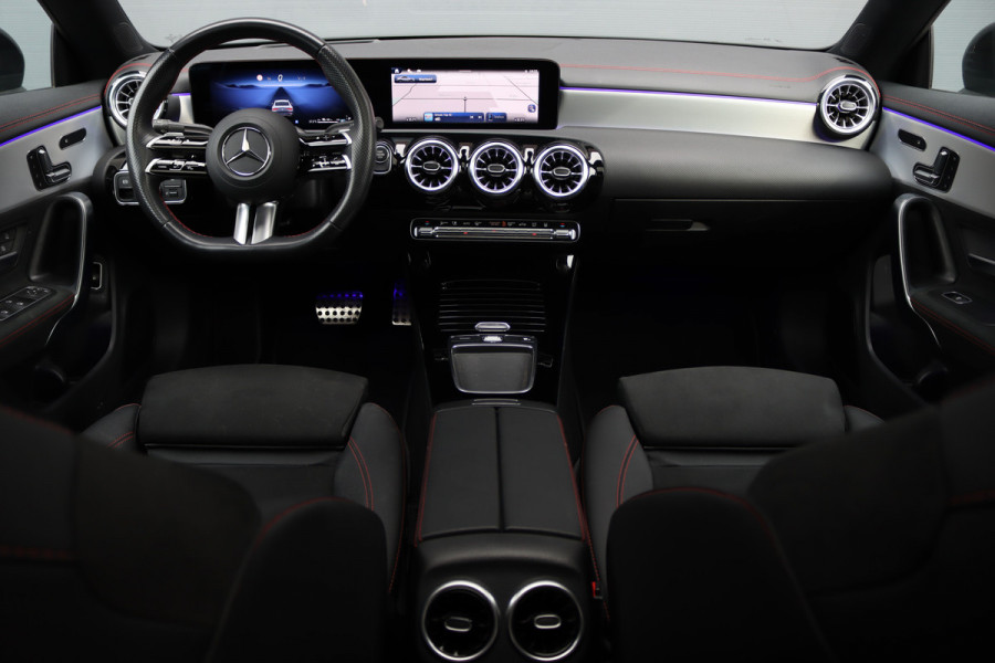 Mercedes-Benz CLA-Klasse 250 e AMG Line | Panoramadak | Distronic | Memory | HUD | Keyless Go | Multibeam LED | Augmented Reality | Advanced Sound System |