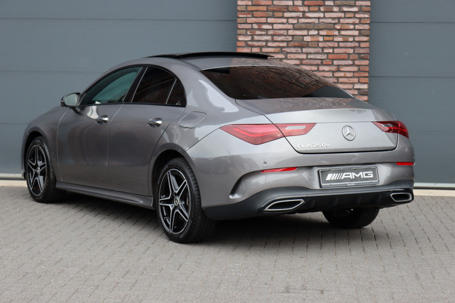 Mercedes-Benz CLA-Klasse 250 e AMG Line | Panoramadak | Distronic | Memory | HUD | Keyless Go | Multibeam LED | Augmented Reality | Advanced Sound System |