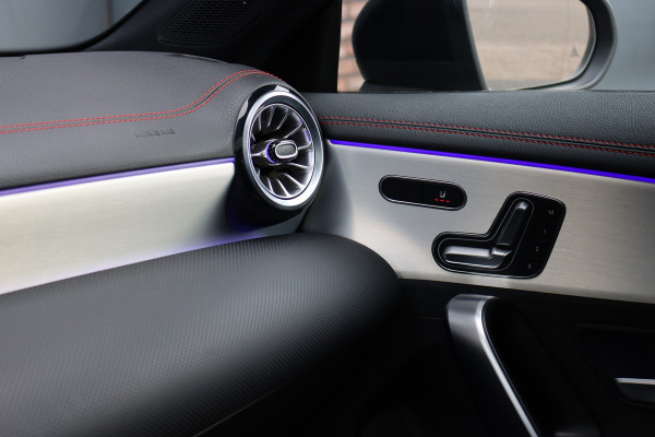 Mercedes-Benz CLA-Klasse 250 e AMG Line | Panoramadak | Distronic | Memory | HUD | Keyless Go | Multibeam LED | Augmented Reality | Advanced Sound System |