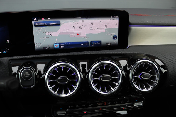 Mercedes-Benz CLA-Klasse 250 e AMG Line | Panoramadak | Distronic | Memory | HUD | Keyless Go | Multibeam LED | Augmented Reality | Advanced Sound System |