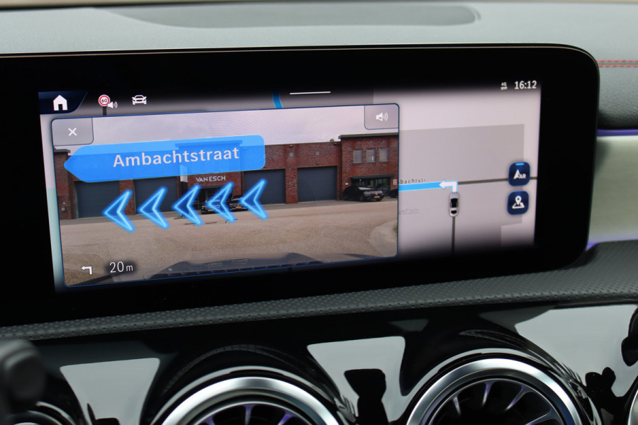 Mercedes-Benz CLA-Klasse 250 e AMG Line | Panoramadak | Distronic | Memory | HUD | Keyless Go | Multibeam LED | Augmented Reality | Advanced Sound System |