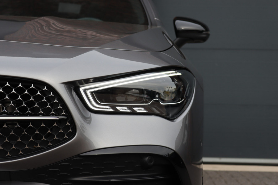 Mercedes-Benz CLA-Klasse 250 e AMG Line | Panoramadak | Distronic | Memory | HUD | Keyless Go | Multibeam LED | Augmented Reality | Advanced Sound System |