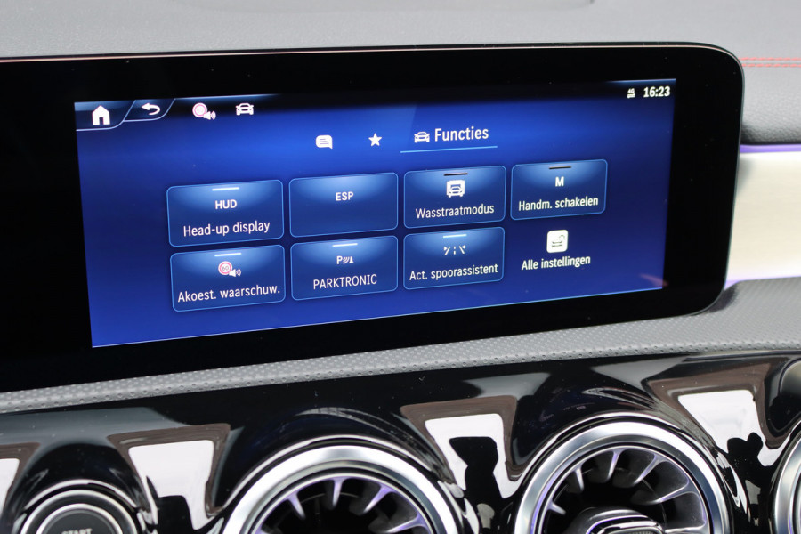 Mercedes-Benz CLA-Klasse 250 e AMG Line | Panoramadak | Distronic | Memory | HUD | Keyless Go | Multibeam LED | Augmented Reality | Advanced Sound System |