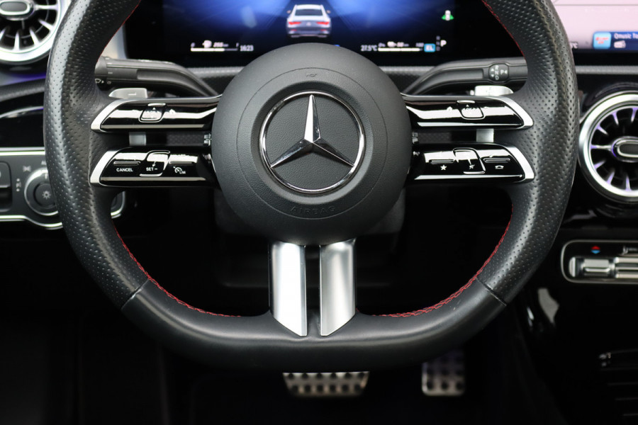 Mercedes-Benz CLA-Klasse 250 e AMG Line | Panoramadak | Distronic | Memory | HUD | Keyless Go | Multibeam LED | Augmented Reality | Advanced Sound System |