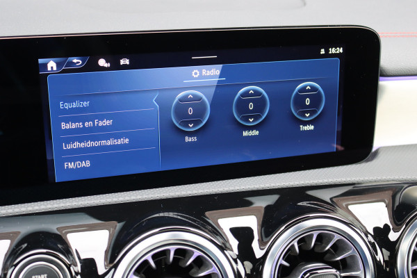 Mercedes-Benz CLA-Klasse 250 e AMG Line | Panoramadak | Distronic | Memory | HUD | Keyless Go | Multibeam LED | Augmented Reality | Advanced Sound System |