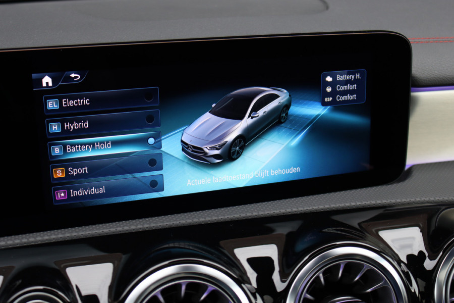 Mercedes-Benz CLA-Klasse 250 e AMG Line | Panoramadak | Distronic | Memory | HUD | Keyless Go | Multibeam LED | Augmented Reality | Advanced Sound System |