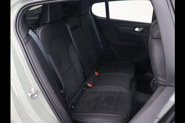 Volvo C40 SINGLE MOTOR EXTENDED RANGE PLUS 82 kWh 97% SOH + ELEK. TREKHAAK | 20 INCH | PANORAMA | CAMERA