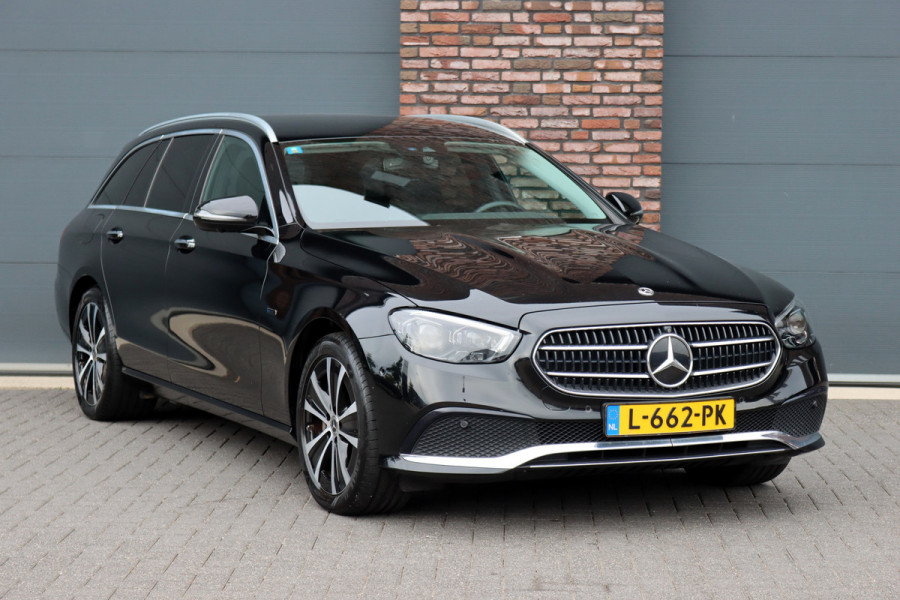 Mercedes-Benz E-Klasse Estate 300 e Business Solution Luxury | Trekhaak | Augmented Reality | Surround Camera | Keyless Go | Sfeerverlichting | Dodehoekassistent | Multibeam LED |