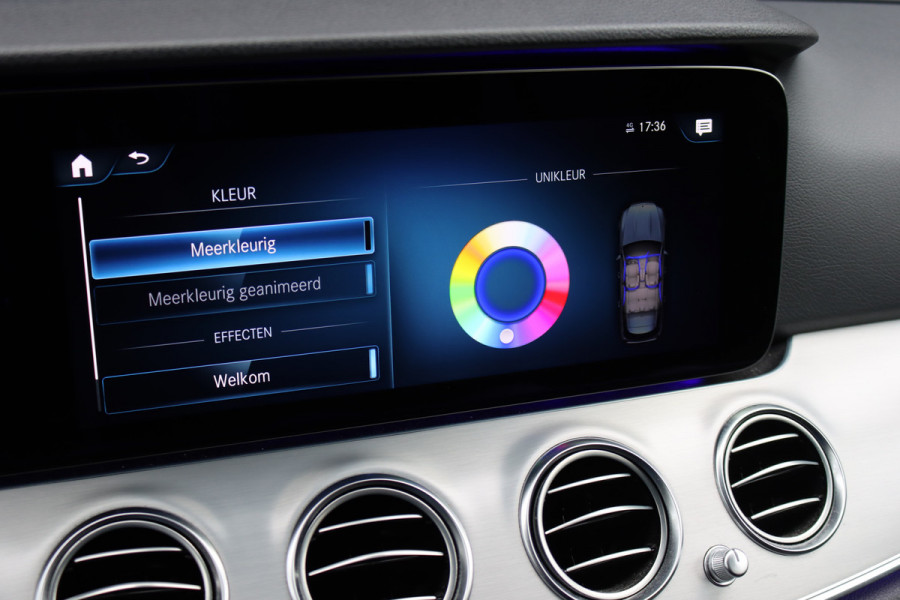 Mercedes-Benz E-Klasse Estate 300 e Business Solution Luxury | Trekhaak | Augmented Reality | Surround Camera | Keyless Go | Sfeerverlichting | Dodehoekassistent | Multibeam LED |