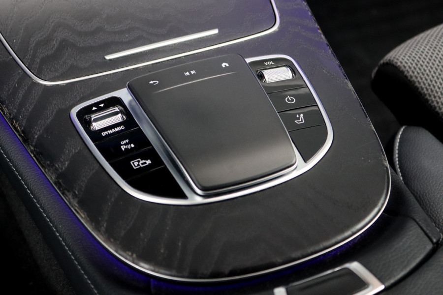 Mercedes-Benz E-Klasse Estate 300 e Business Solution Luxury | Trekhaak | Augmented Reality | Surround Camera | Keyless Go | Sfeerverlichting | Dodehoekassistent | Multibeam LED |