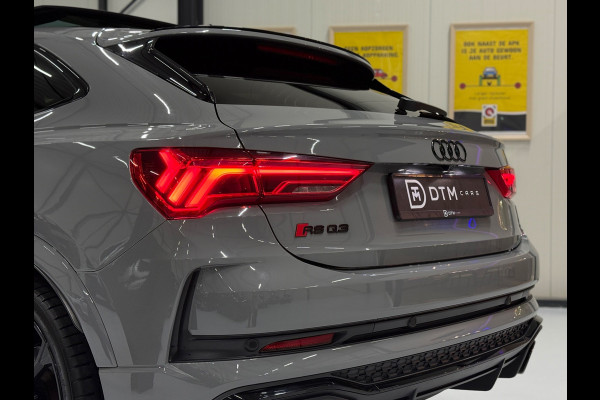 Audi RS Q3 Sportback 2.5 TFSI QUATTRO|Pano | Nardo Grey | Matrix LED | B&O | RS Sportstoelen | Keyless | Blindspot