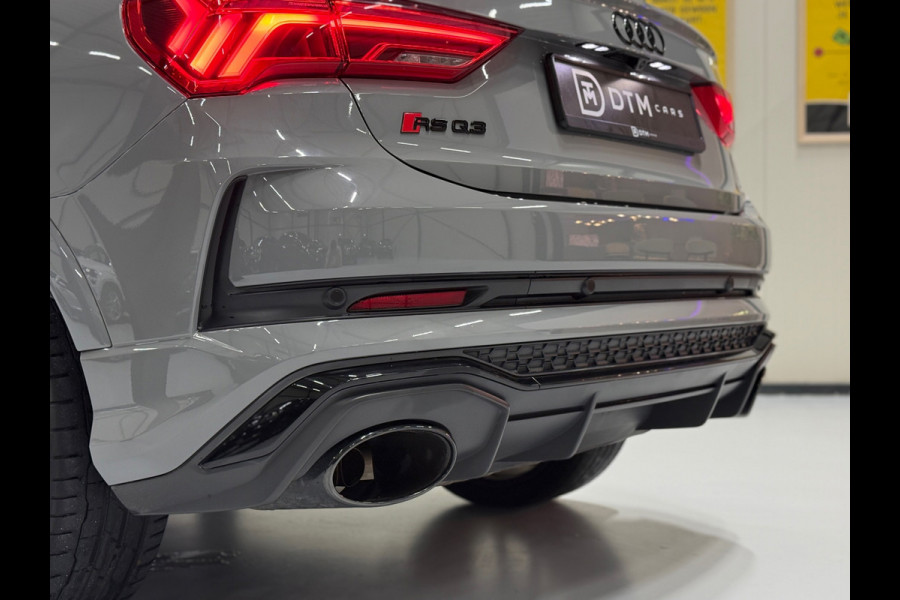 Audi RS Q3 Sportback 2.5 TFSI QUATTRO|Pano | Nardo Grey | Matrix LED | B&O | RS Sportstoelen | Keyless | Blindspot