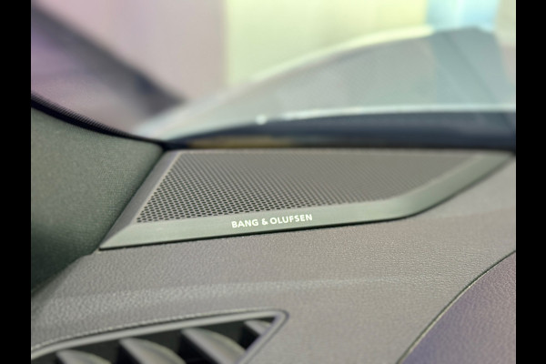 Audi RS Q3 Sportback 2.5 TFSI QUATTRO|Pano | Nardo Grey | Matrix LED | B&O | RS Sportstoelen | Keyless | Blindspot