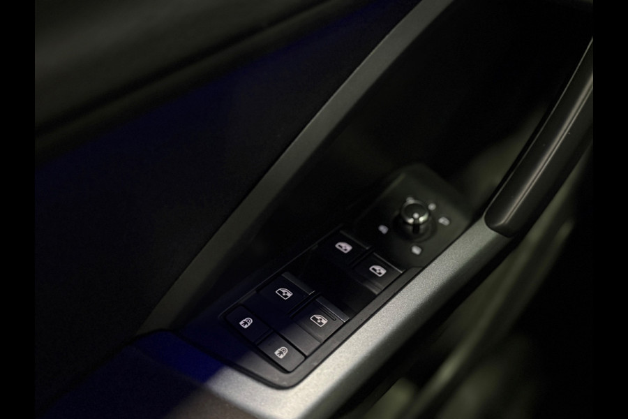 Audi RS Q3 Sportback 2.5 TFSI QUATTRO|Pano | Nardo Grey | Matrix LED | B&O | RS Sportstoelen | Keyless | Blindspot