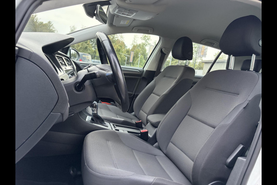 Volkswagen e-Golf e-Golf ✓SOH 85,18 %✓2e Eigenaar✓Carplay✓Navi✓Clima✓Cruise✓Pdc V+A✓136pk✓Lm velgen✓Bj 12-2018✓N.A.P✓Apk tot 10-2027