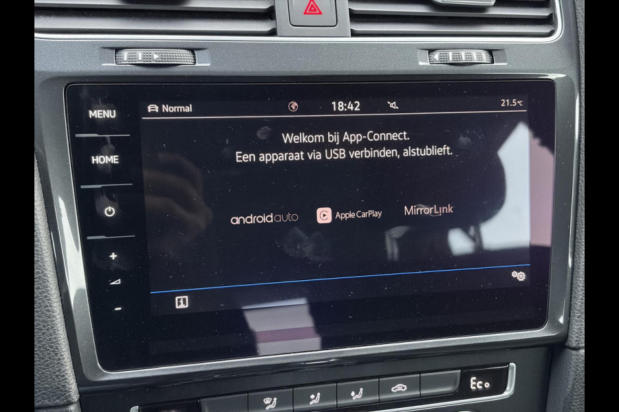Volkswagen e-Golf e-Golf ✓SOH 85,18 %✓2e Eigenaar✓Carplay✓Navi✓Clima✓Cruise✓Pdc V+A✓136pk✓Lm velgen✓Bj 12-2018✓N.A.P✓Apk tot 10-2027