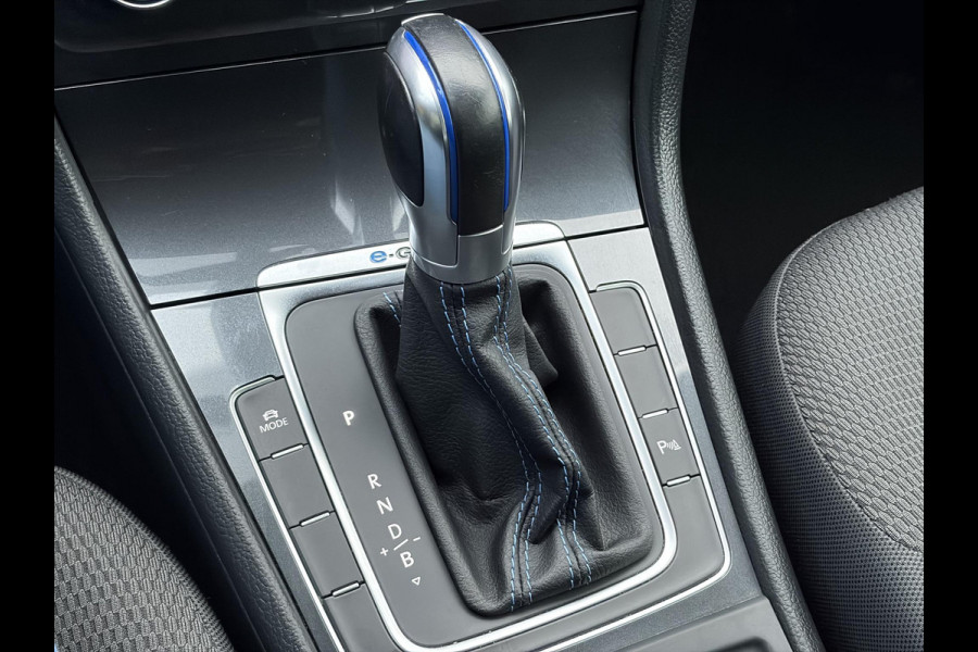 Volkswagen e-Golf e-Golf ✓SOH 85,18 %✓2e Eigenaar✓Carplay✓Navi✓Clima✓Cruise✓Pdc V+A✓136pk✓Lm velgen✓Bj 12-2018✓N.A.P✓Apk tot 10-2027