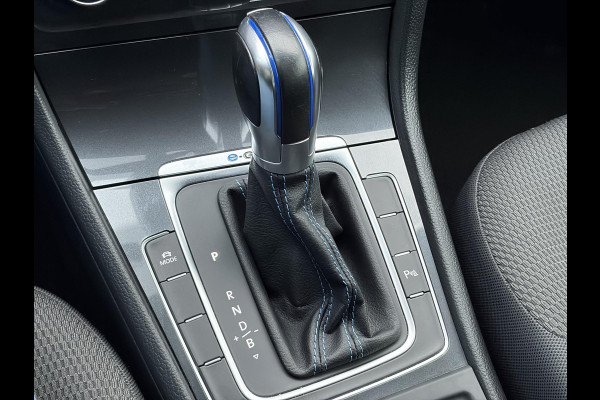 Volkswagen e-Golf e-Golf ✓SOH 85,18 %✓2e Eigenaar✓Carplay✓Navi✓Clima✓Cruise✓Pdc V+A✓136pk✓Lm velgen✓Bj 12-2018✓N.A.P✓Apk tot 10-2027