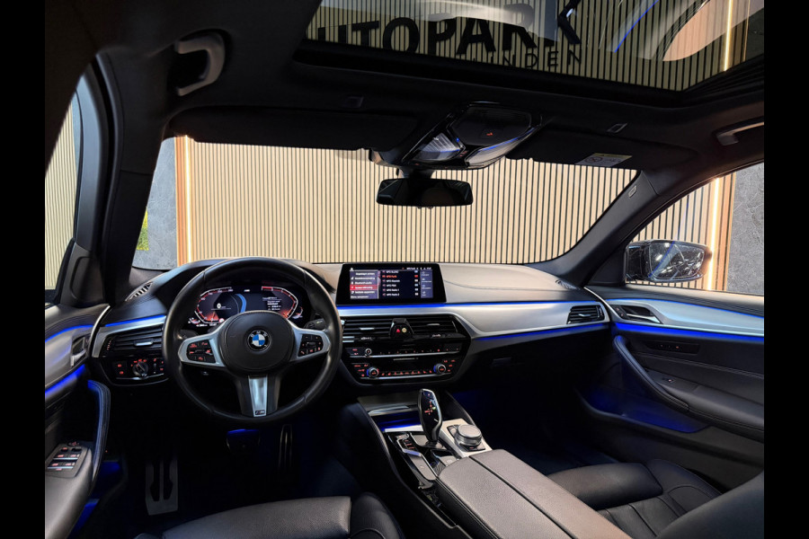 BMW 5 Serie 520i M-Sport|SERVICE-INCLUSIVE|PANO|MEMORY|NAP|SFEERVERLICHTING|STOELVENTILATIE|DISPLAY-KEY|