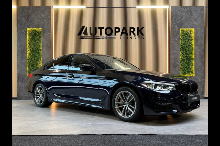 BMW 5 Serie 520i M-Sport|SERVICE-INCLUSIVE|PANO|MEMORY|NAP|SFEERVERLICHTING|STOELVENTILATIE|DISPLAY-KEY|