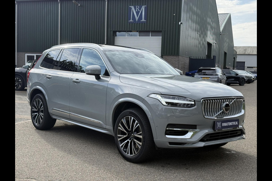 Volvo XC90 Volvo XC90 T8 Plug-in Hybrid ULTIMATE Bright VAN:54.900,- VOOR: 52.877,- UW HERFSTVOORDEEL:2.023,-| SOH 100%| 7 PERSOONS| HARMAN KARDON| 360 CAMERA| ELEK. TREKHAAK|  PANO| ACHTERBANK VERWARMD| HUD| PILOT ASSIST| VOLVO DEALER ONDERHOUDEN|