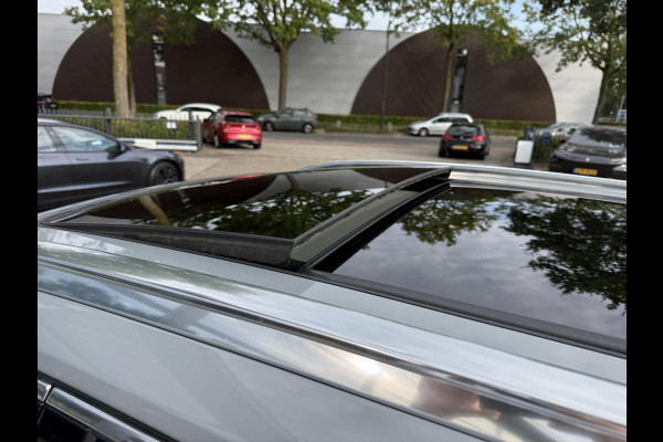 Volvo XC90 Volvo XC90 T8 Plug-in Hybrid ULTIMATE Bright VAN:54.900,- VOOR: 52.877,- UW HERFSTVOORDEEL:2.023,-| SOH 100%| 7 PERSOONS| HARMAN KARDON| 360 CAMERA| ELEK. TREKHAAK|  PANO| ACHTERBANK VERWARMD| HUD| PILOT ASSIST| VOLVO DEALER ONDERHOUDEN|