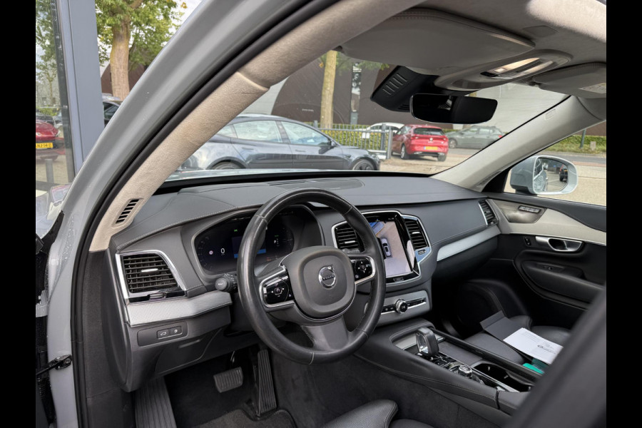 Volvo XC90 Volvo XC90 T8 Plug-in Hybrid ULTIMATE Bright VAN:54.900,- VOOR: 52.877,- UW HERFSTVOORDEEL:2.023,-| SOH 100%| 7 PERSOONS| HARMAN KARDON| 360 CAMERA| ELEK. TREKHAAK|  PANO| ACHTERBANK VERWARMD| HUD| PILOT ASSIST| VOLVO DEALER ONDERHOUDEN|