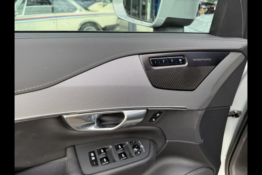Volvo XC90 Volvo XC90 T8 Plug-in Hybrid ULTIMATE Bright VAN:54.900,- VOOR: 52.877,- UW HERFSTVOORDEEL:2.023,-| SOH 100%| 7 PERSOONS| HARMAN KARDON| 360 CAMERA| ELEK. TREKHAAK|  PANO| ACHTERBANK VERWARMD| HUD| PILOT ASSIST| VOLVO DEALER ONDERHOUDEN|
