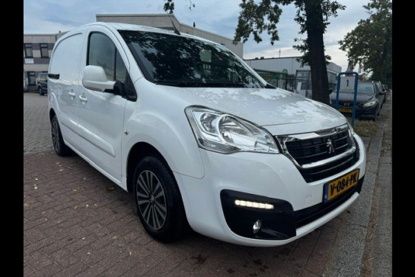 Peugeot Partner 1.6 BlueHDi 100pk Premium Pack Euro6 155.000km Airco,Navigatie,Schuifdeur