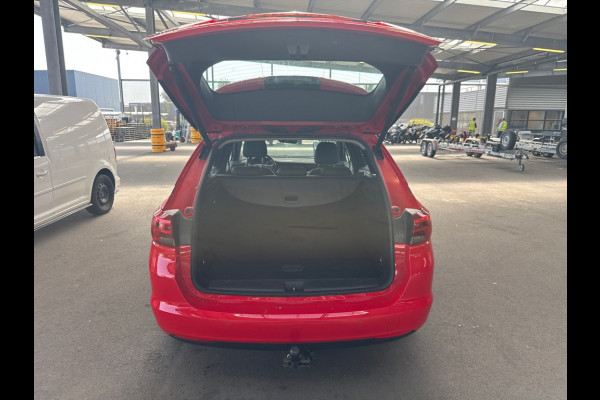 Opel Astra Sports Tourer 1.0 Turbo Business Executive/ LPG G3