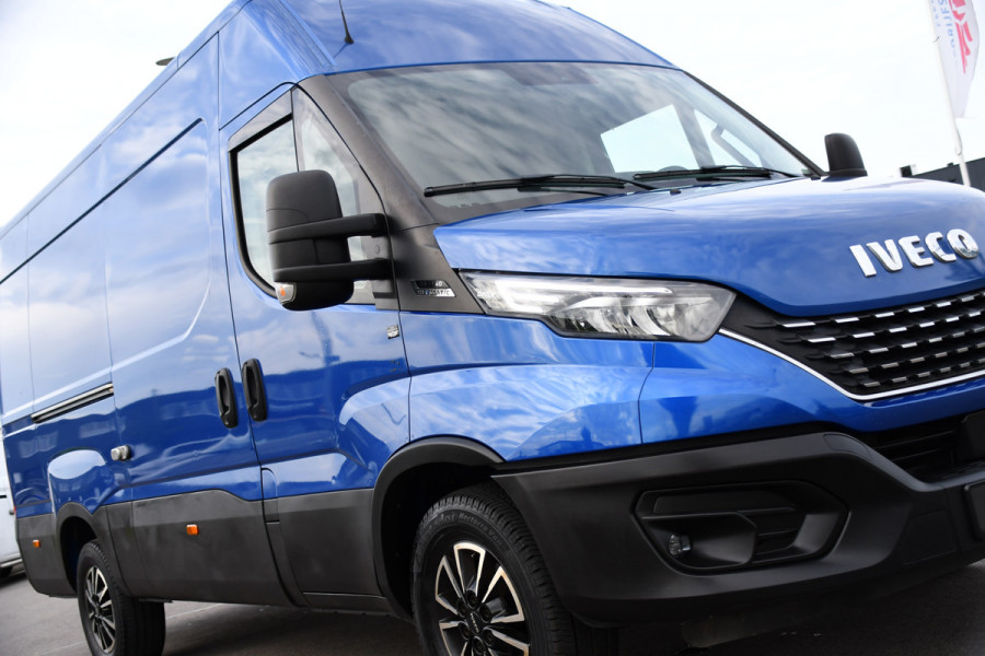 Iveco Daily 35C14V 2.3 352 H2 PB Edition Adaptieve Cruise, Camera, LED, Automaat, Clima, 3500kg Trekgewicht, Multimedia, Uniek!