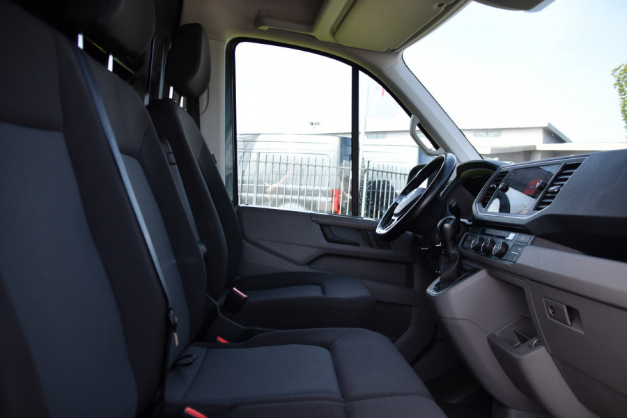 Volkswagen Crafter 35 2.0 TDI L3H2 Highline PB Edition Cruise, Camera, Carplay, LED, 177pk, Automaat, Multimedia, Stoelverwarming, Uniek!