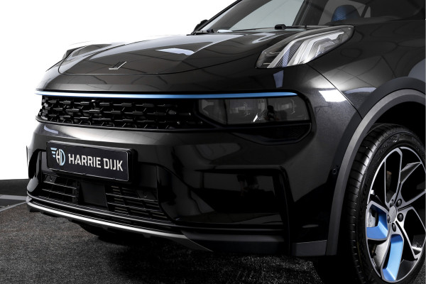 Lynk & Co 01 1.5 PHEV 261PK MY23 | Donkere hemel | 360 Camera | 7.4 kWh Boordlader | S/K-panodak | Adapt. Cruise | Memory | Elek. klep | LM 20" | 7996