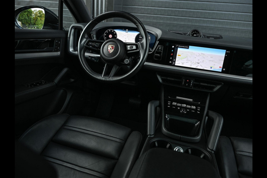 Porsche Cayenne Coupé 3.0 E-Hybrid | Panoramadak | NL-Auto | Dealeronderhouden | Sport Chrono | Bose | Memory Seats | Stoelverwarming + Ventilatie | Luchtvering | Stuurverwaming | Trekhaak |