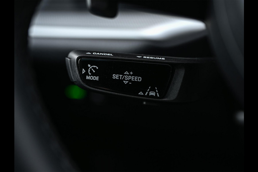 Porsche Cayenne Coupé 3.0 E-Hybrid | Panoramadak | NL-Auto | Dealeronderhouden | Sport Chrono | Bose | Memory Seats | Stoelverwarming + Ventilatie | Luchtvering | Stuurverwaming | Trekhaak |