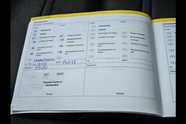 Porsche Cayenne Coupé 3.0 E-Hybrid | Panoramadak | NL-Auto | Dealeronderhouden | Sport Chrono | Bose | Memory Seats | Stoelverwarming + Ventilatie | Luchtvering | Stuurverwaming | Trekhaak |