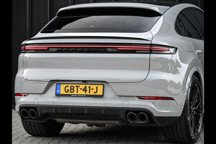 Porsche Cayenne Coupé 3.0 E-Hybrid | Panoramadak | NL-Auto | Dealeronderhouden | Sport Chrono | Bose | Memory Seats | Stoelverwarming + Ventilatie | Luchtvering | Stuurverwaming | Trekhaak |