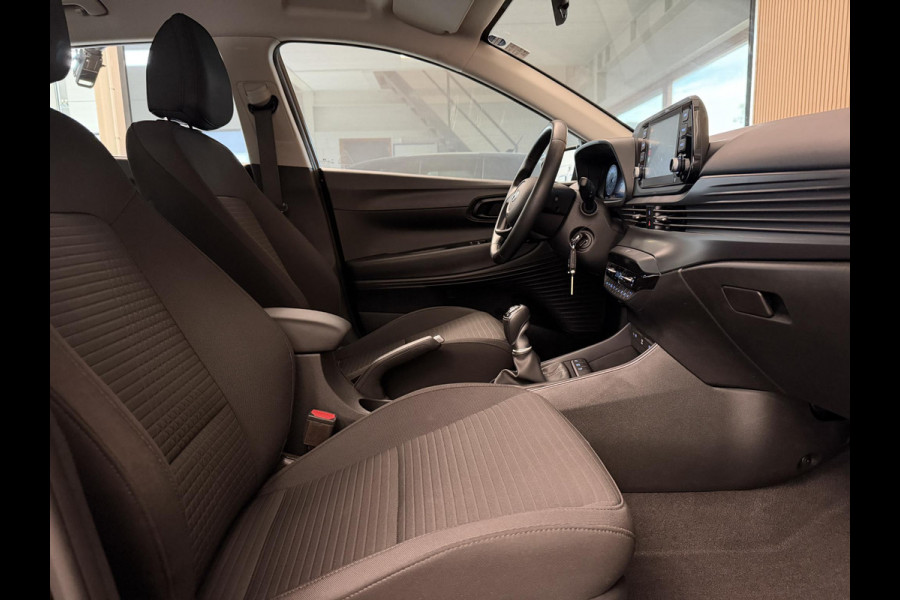 Hyundai i20 1.0 T-GDI 100PK Comfort | Carplay | Camera | Armsteun | Stoel- & Stuurverw. | Incl. garantie