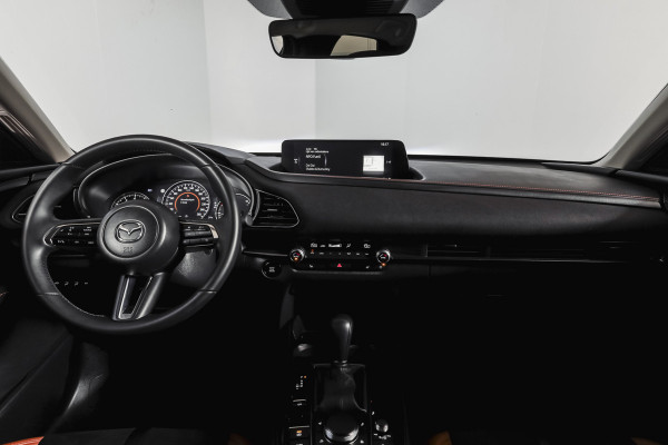 Mazda CX-30 2.0 e-SkyActiv-X 186 PK M Hybrid Nagisa Org. NL. | Adapt. Cruise | Trekhaak | Stoelverw. | PDC | Camera | NAV + App. Connect | ECC | Bose | Elek. Klep | LM 18" |