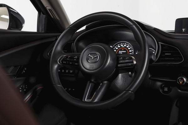 Mazda CX-30 2.0 e-SkyActiv-X 186 PK M Hybrid Nagisa Org. NL. | Adapt. Cruise | Trekhaak | Stoelverw. | PDC | Camera | NAV + App. Connect | ECC | Bose | Elek. Klep | LM 18" |