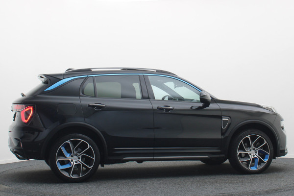 Lynk & Co 01 1.5 Plug-in Hybrid 360° Camera, Panoramadak, Zwarte hemel, ACC, Apple Carplay, Infinity Sound, DAB, 20''