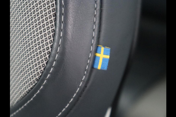 Volvo S60 2.0 T4 R-Design | Stoelverwarming | LED | Navigatie | Camera |
