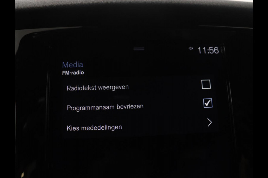 Volvo S60 2.0 T4 R-Design | Stoelverwarming | LED | Navigatie | Camera |