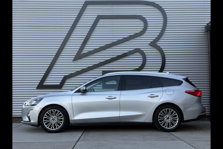 Ford FOCUS Wagon 1.0 EcoBoost Titanium Business 2e Eigenaar|Navi|Camera|Trekhaak|Clima|Stoelverwarming|PDC V+A|Carplay|APK tot 04-2027