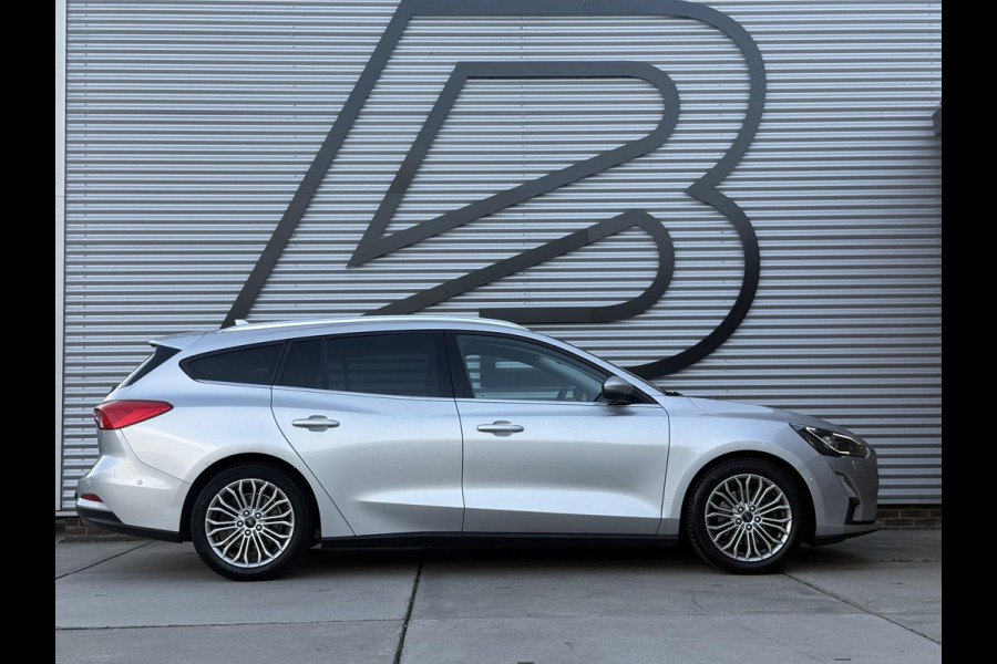 Ford FOCUS Wagon 1.0 EcoBoost Titanium Business 2e Eigenaar|Navi|Camera|Trekhaak|Clima|Stoelverwarming|PDC V+A|Carplay|APK tot 04-2027