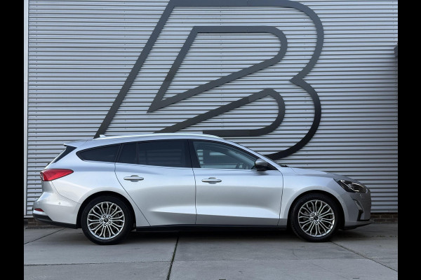 Ford FOCUS Wagon 1.0 EcoBoost Titanium Business 2e Eigenaar|Navi|Camera|Trekhaak|Clima|Stoelverwarming|PDC V+A|Carplay|APK tot 04-2027