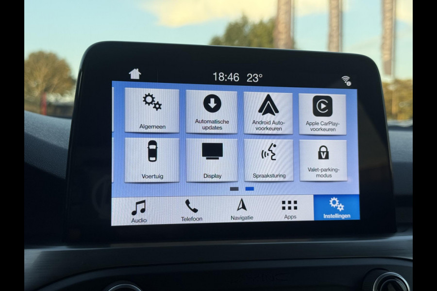 Ford FOCUS Wagon 1.0 EcoBoost Titanium Business 2e Eigenaar|Navi|Camera|Trekhaak|Clima|Stoelverwarming|PDC V+A|Carplay|APK tot 04-2027