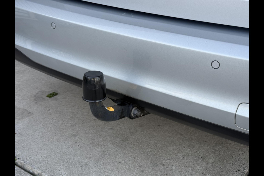 Ford FOCUS Wagon 1.0 EcoBoost Titanium Business 2e Eigenaar|Navi|Camera|Trekhaak|Clima|Stoelverwarming|PDC V+A|Carplay|APK tot 04-2027
