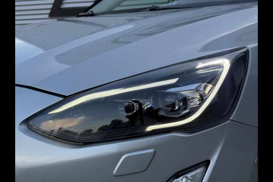 Ford FOCUS Wagon 1.0 EcoBoost Titanium Business 2e Eigenaar|Navi|Camera|Trekhaak|Clima|Stoelverwarming|PDC V+A|Carplay|APK tot 04-2027
